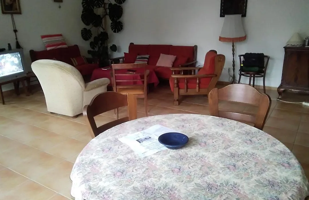 Pension Charlie Prague Retro-Modern Design-1
